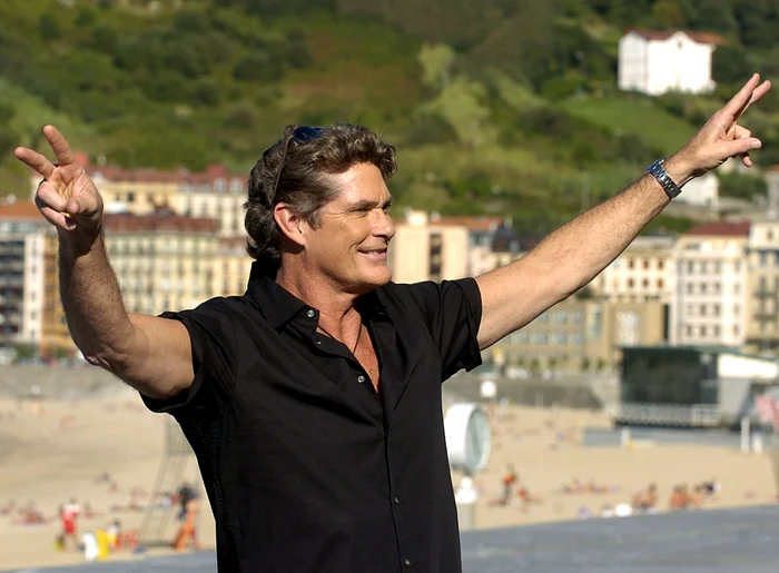 
    David Hasselhoff şi alcoolul sunt "prieteni" foarte buni  