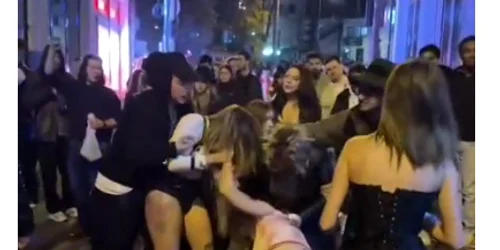 Bătaia a avut loc în stradă vcaptură video Cluj24 png