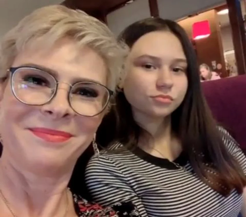 
    Teo Trandafir și-a aniversat fiica, pe Maia, care a împlinit 15 ani Foto Instagram  