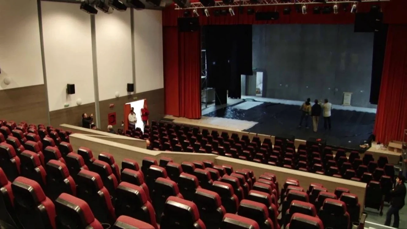 În Galaţi funcţionează în prezent un singur cinema, la Casa Sindicatelor. FOTO Arhiva Adevărul