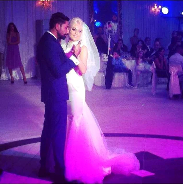 Connect-R şi Misha s-au căsătorit diminică, după un an şi jumătate de relaţie