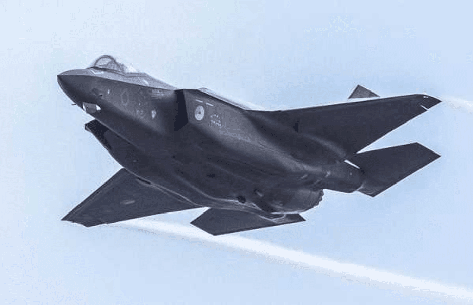 Un avion de luptă s-a prăbușit în SUA. Pilotul s-a catapultat VIDEO