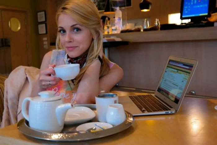 
    Andreea Ibacka vrea să renunțe la verighetăfoto:Arhiva personală  