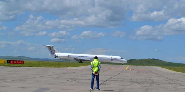 Pe Aeroportul „Delta Dunării“ a aterizat prima cursă după două decenii