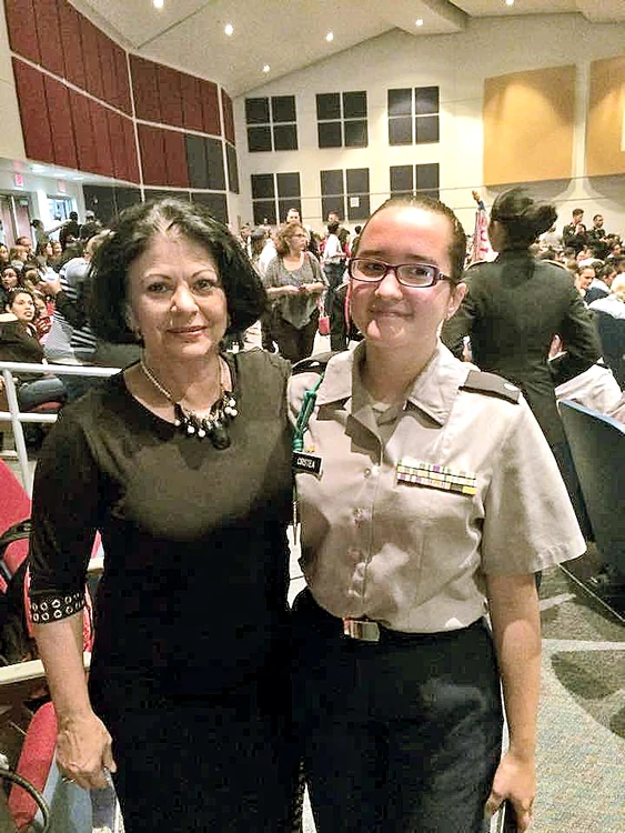 Alături de Adriana, fiica cea mică