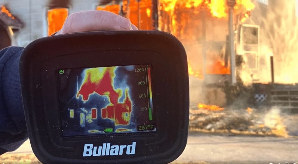 Premieră la ISU Galați. Camere de termoviziune pentru localizarea victimelor într-un incendiu
