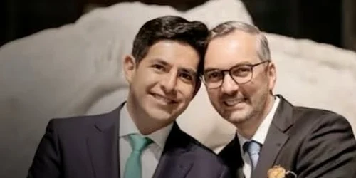 Martín Borrego Llorente  și diplomatul roman   Nunta  FOTO facebook Oro Noticias jpg