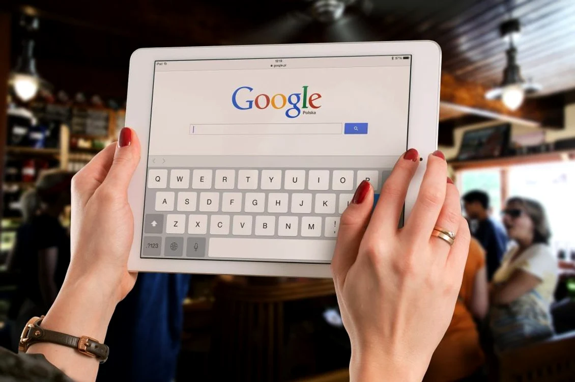 Căutările românilor pe Google în 2020 s-au axat pe infomații cu privire la pandemia de Covid-19