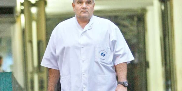 Doctorul Şerban Brădişteanu este suspectat că a agravat artificial în hârtii starea de sănătate a lui Adrian Năstase   