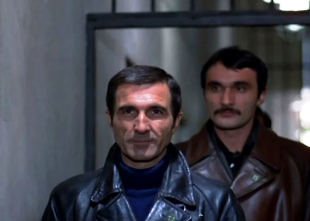 Gheorghe Dinică şi Adrian Ştefănescu în filmul "Un comisar acuză"