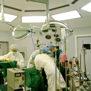 medici operatie FOTO Shutterstock