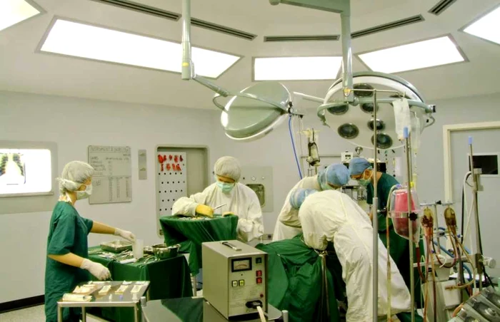 Începând din 1990, peste 21.000 de medici români au plecat să muncească în străinătate, potrivit lui Vasile Astarastoae, preşedintele Ordinului Medicilor FOTO Shutterstock