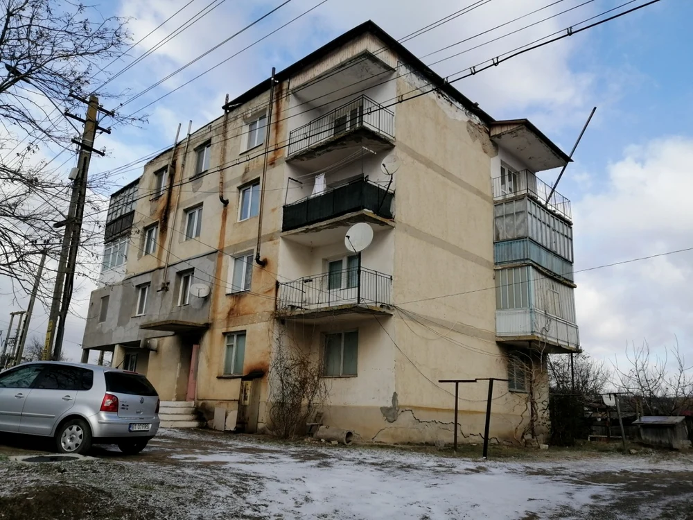 Blocul din Dângeni FOTO Cosmin Zamfirache