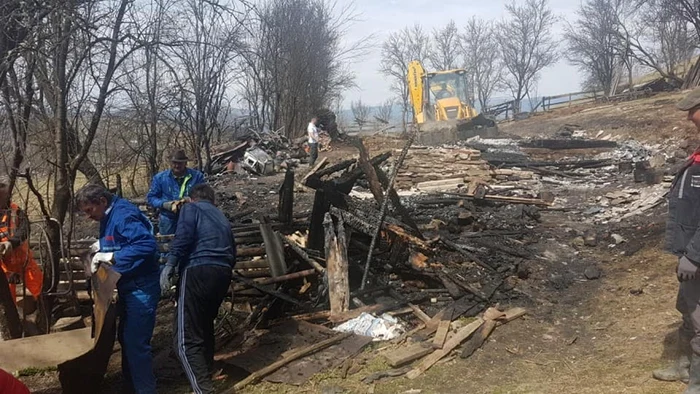 casa incendiu apuseni