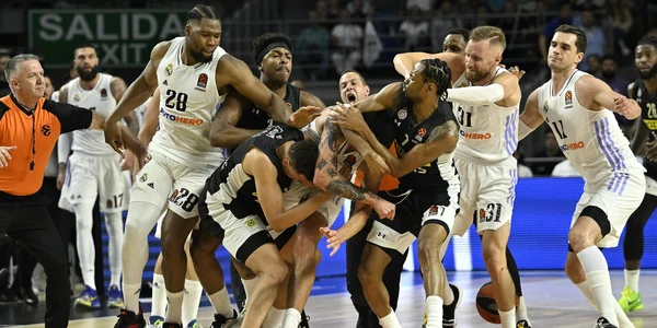 Bataie in Euroliga la partida de baschet dintre Real Madris si Partizan Belgrad FOTO Profimedia (3) jpg