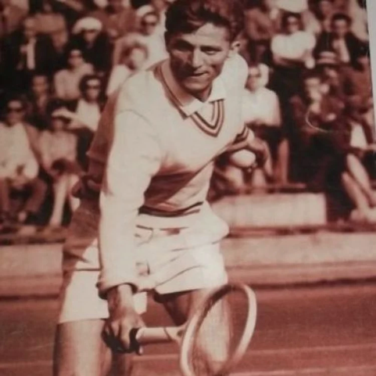 Gogu Viziru, primul mare jucător de tenis profesionist din istoria României Foto: Facebook