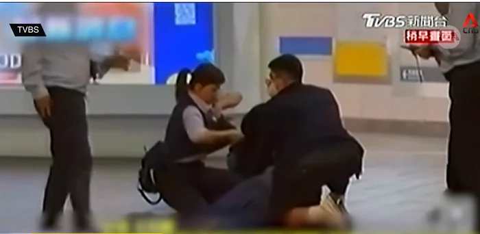 VIDEO Atac la metroul din Taipei, capitala Taiwanului. Trei persoane au fost ucise. E alertă maximă