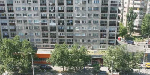 Vânzările şi-au luat concediu în august