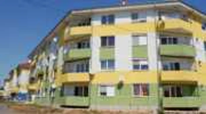 Să cumpăr sau nu o casă la preţurile actuale?