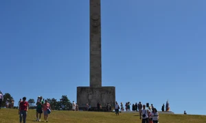 monument jpeg