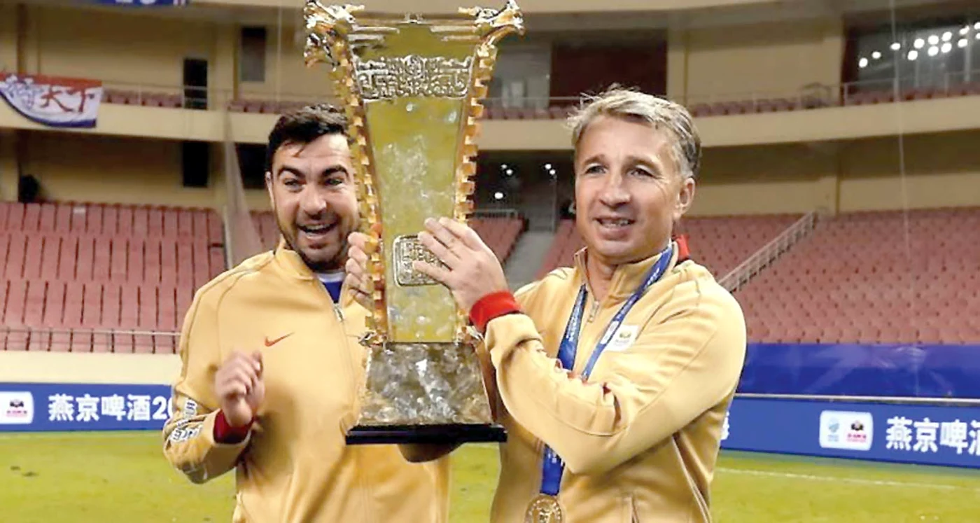 
    Marius Constantin  şi Dan Petrescu au  două trofee în 2015   