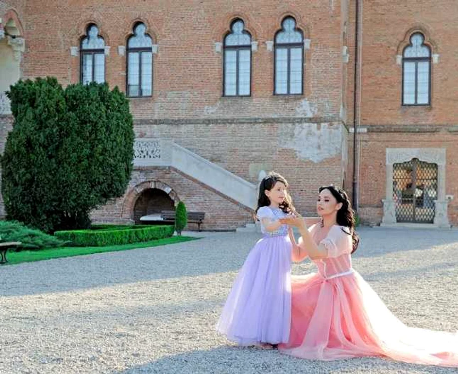 andreea marin sedinta foto disney junior facebook