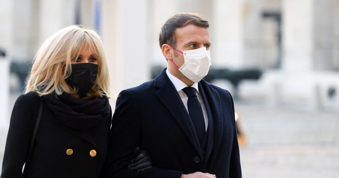 Emmanuel și Brigitte Macron