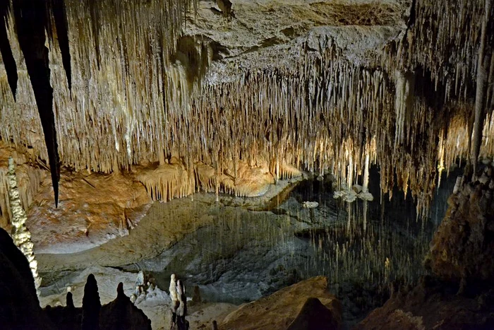 mallorca cuevas del drach jpg