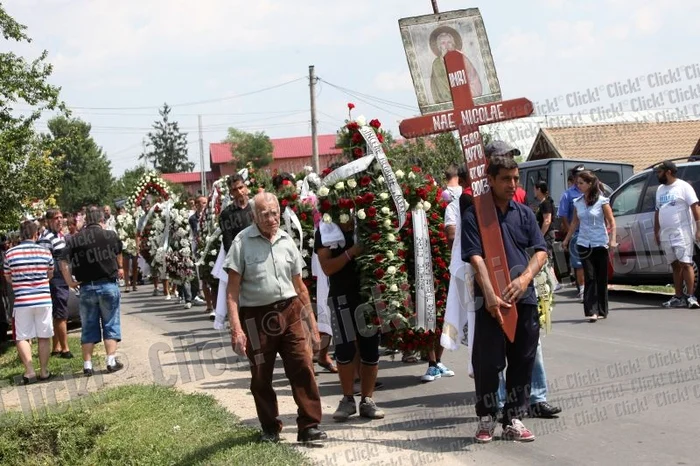 Înmormântarea lui Nae Nicolae (Foto: Sever Gheorghe)