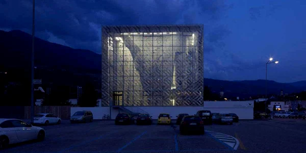 cladire aluminiu italia