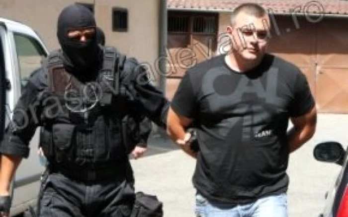 Braşov: Interlopul Victor Roman rămâne arestat