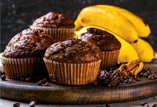 briose cu banane si ciocolata jpg