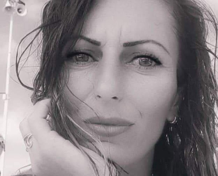  Căutări dramatice ale româncei dispărute în Italia, împreună cu cei doi copii de 2 și 9 ani. Cei trei sunt de negăsit. Prietena femeii: „Lory, caută ajutor”