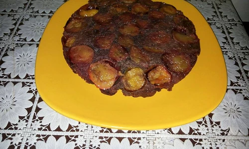 prajitura rasturnata cu prune 1 jpeg