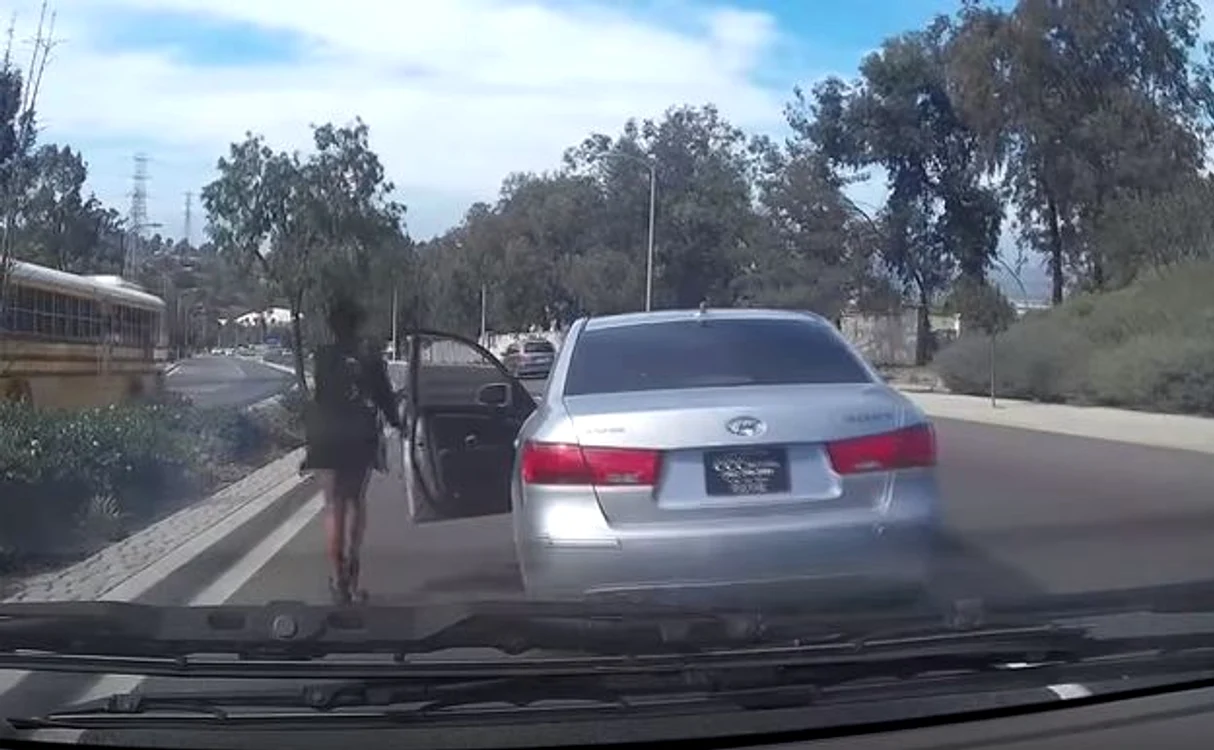 Nu există nici o explicație pentru decizia luată de această femeieFoto: captură video Youtube