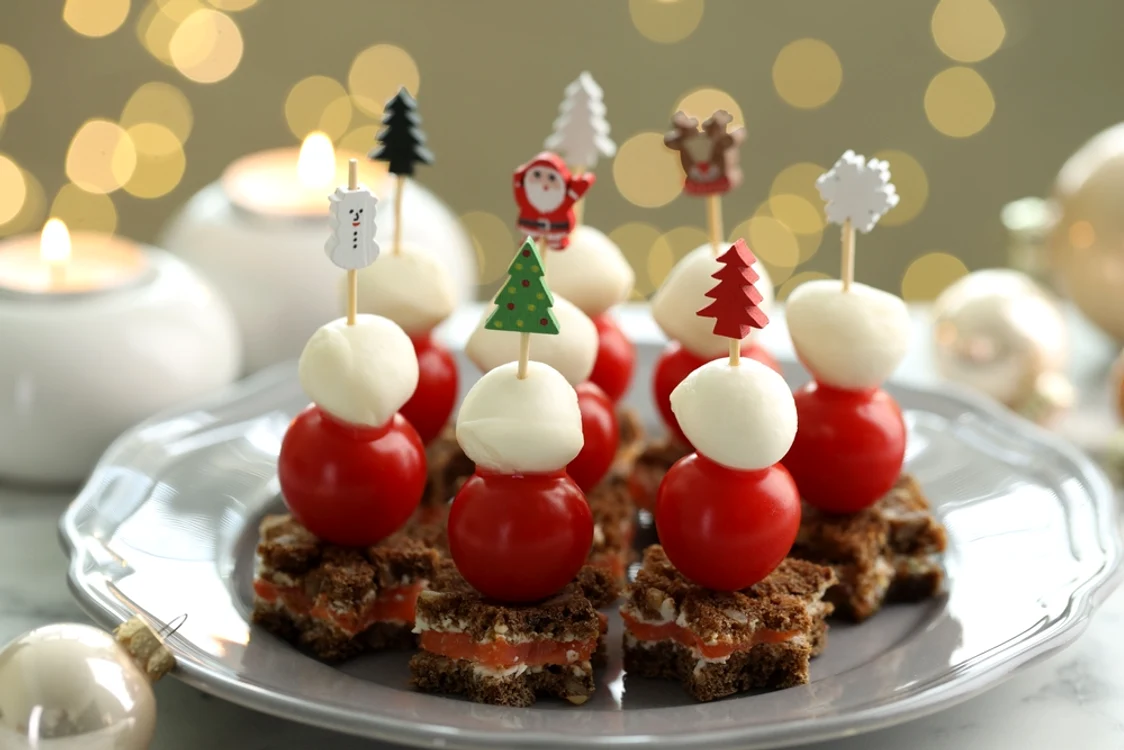 Tartine cu somon  Sursa foto shutterstock 2644013155 jpg