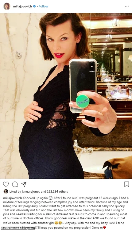 Milla Jovovich a făcut publică vestea pe pagina ei de Instagram, cu o fotografie cu burtică