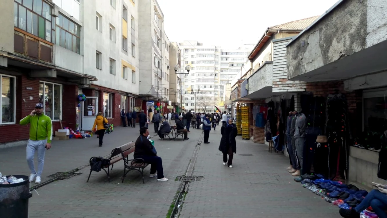 aglomeratie zona pietei
