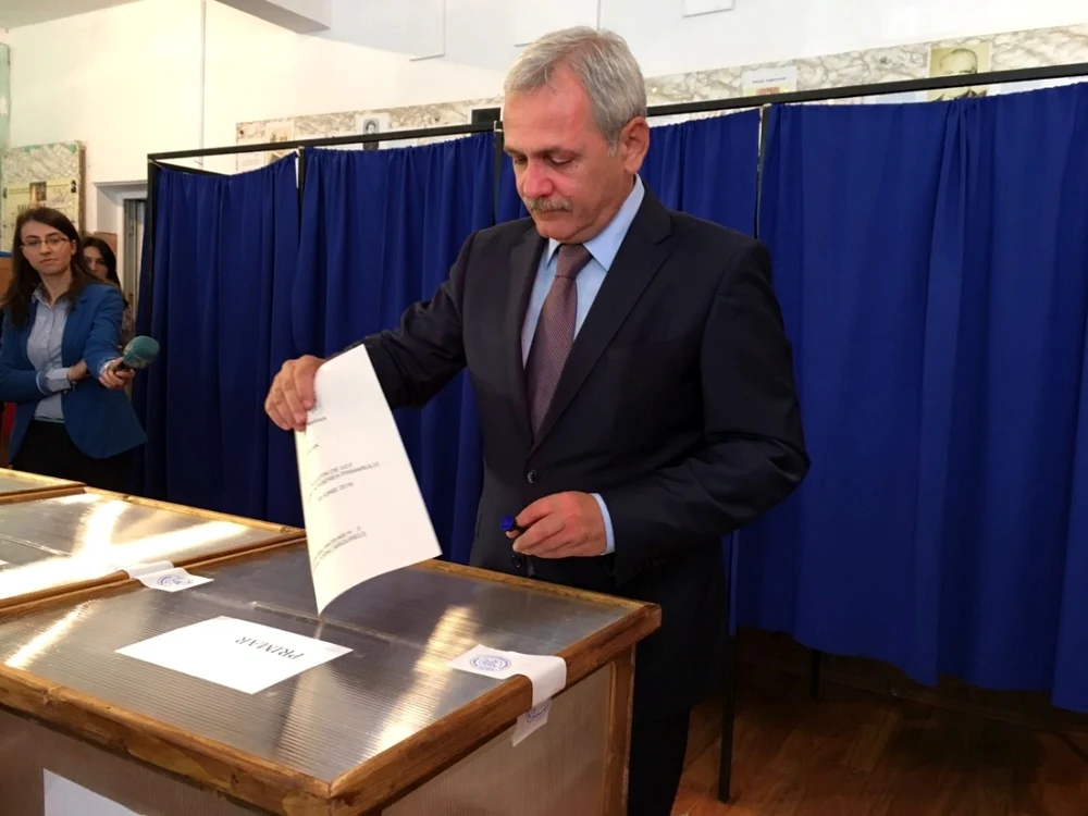 Liviu Dragnea a votat la Turnu Măgurele la alegerile locale din 5 iunie 2016 Foto Elisa Bouleanu