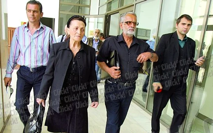 Părinţii Mădălinei au fost la nenumărate procese pe care le au cu Petru Mircea