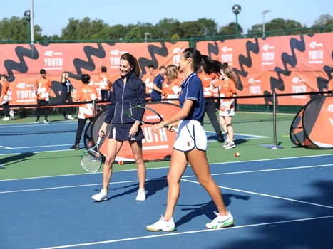 Emma Raducanu a jucat tenis la dublu cu Kate Middleton ducesa de Cambridge la Londra FO5TO Profimedia / i-Images Picture Agency
