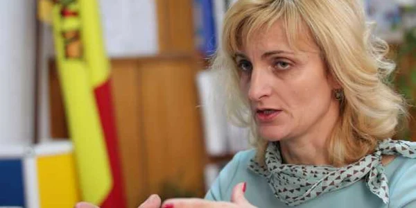 Valentina Casian primarita de straseni foto tudor iovu