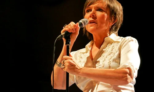 Solista trupei belgiene Vaya con Dios se numește Dani Klein și are 61 de ani jpeg