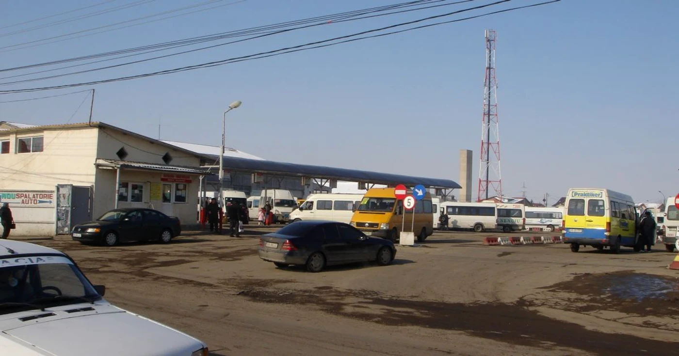 Autobuzele care vor pleca din Autogara Focşani vor ocoli pasarela