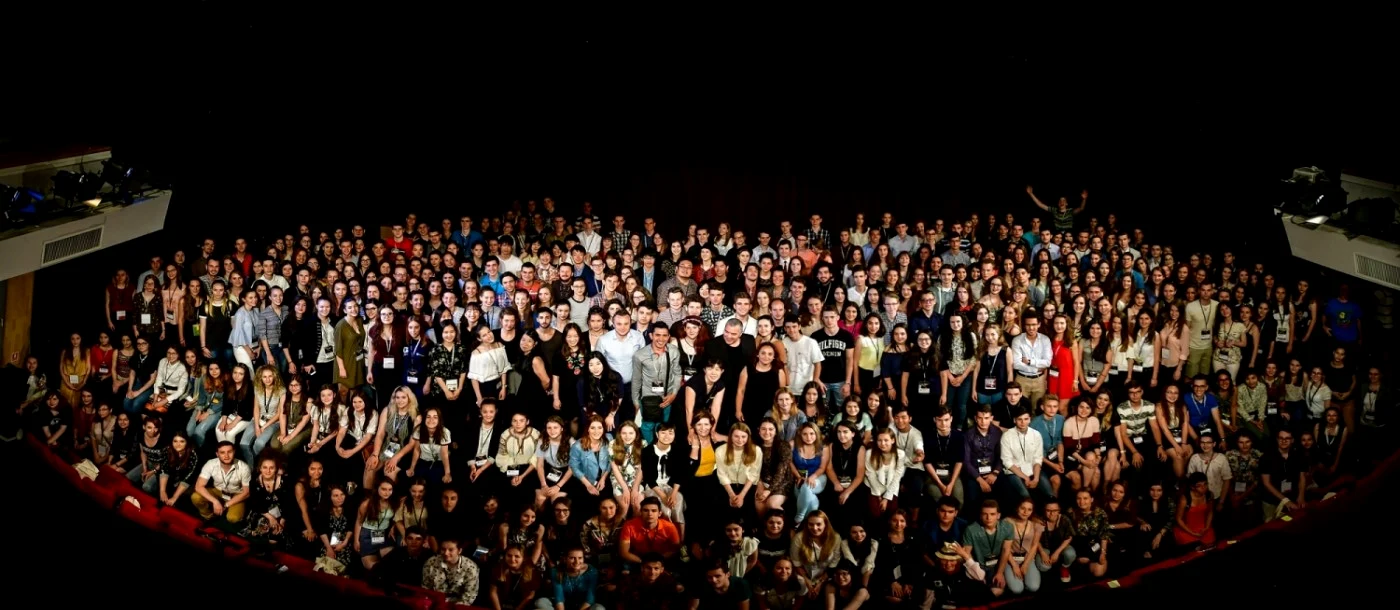 Cu sute de tineri veniţi din numeroase ţări, FITS este evenimentul din România care atrage cei mai mulţi voluntari. Unii aleg, mai apoi, o nouă carieră FOTO Dragoş Dumitru