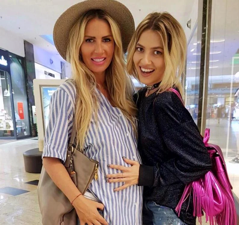 Lidia și Andreea s-au pozat împreună în mallFoto: arhivă personală