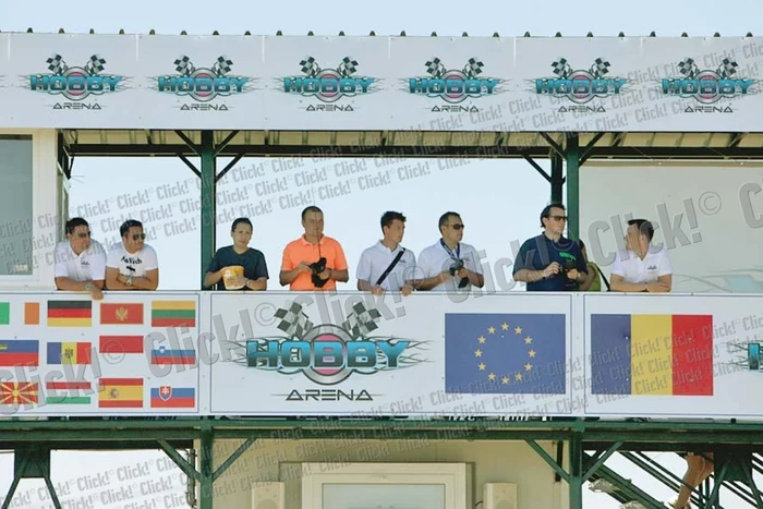 Complexul Hobby Arena a costat  peste 100 de mii de euro, bani  proveniţi din fonduri private,  iar construcţia a durat 3 ani.  (Fotografii: Roberto Sălceanu)