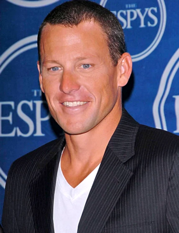 Lance Armstrong s-a retras în 2005, dar a revenit în ciclism în 2008 pentru a promova lupta împotriva cancerului