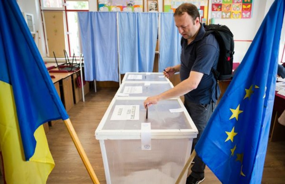 Eurobarometru. Interes mare al românilor pentru alegerile europene: a doua cea mai mare creştere a intenţiei de vot