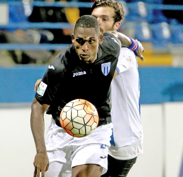 
    Atacantul Craiovei, Kay, nu a avut nici o reuşită în cele două competiţii   